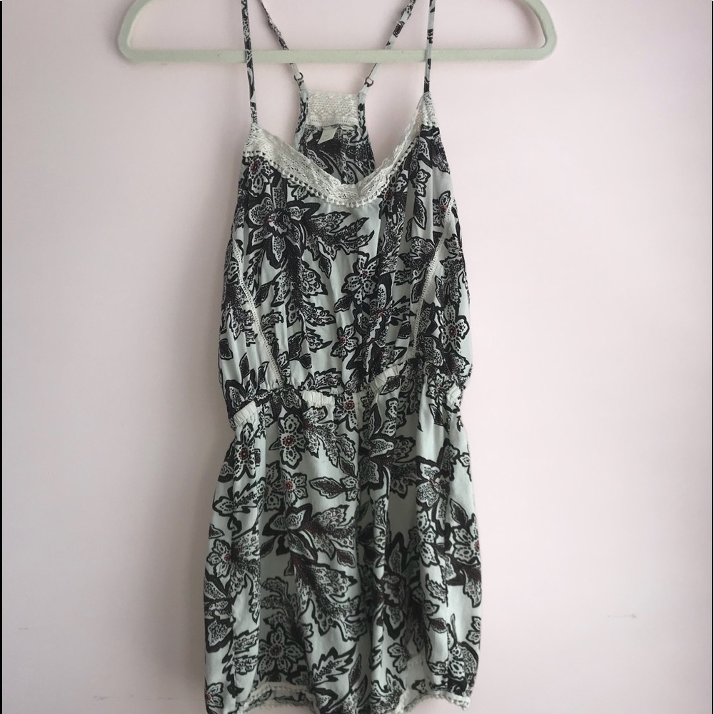 Anthropologie Eloise crochet romper - Picture 2 of 4